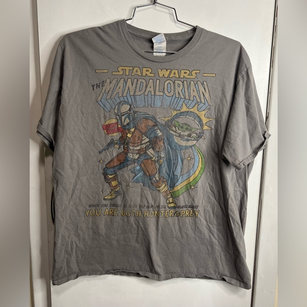 Star Wars The Mandolorian Graphic Tee - Picture 1 of 3
